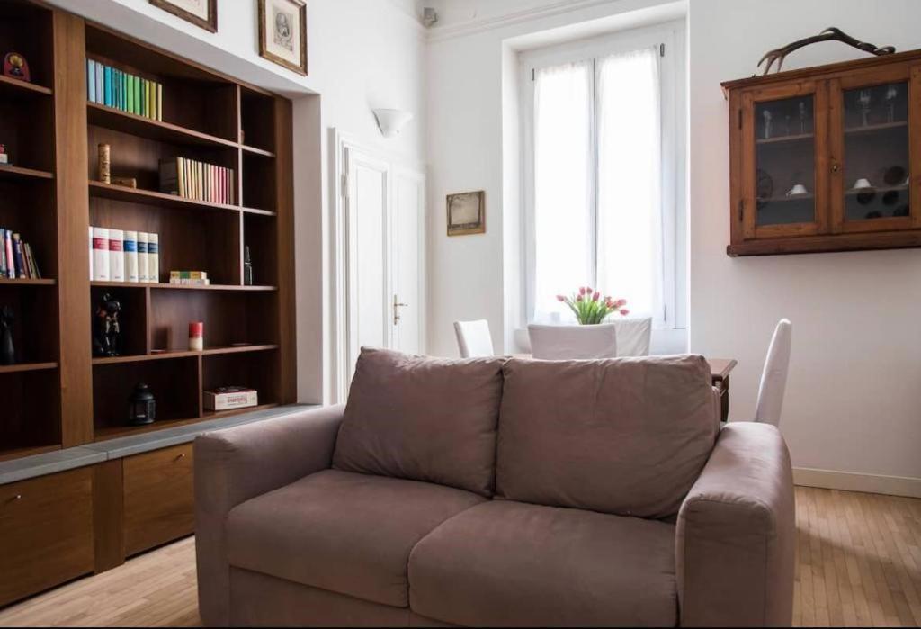 Joivy Classic Flat Near Basilica Di Sant'Ambrogio Lejlighed Milano Eksteriør billede