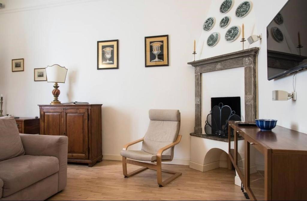 Joivy Classic Flat Near Basilica Di Sant'Ambrogio Lejlighed Milano Eksteriør billede