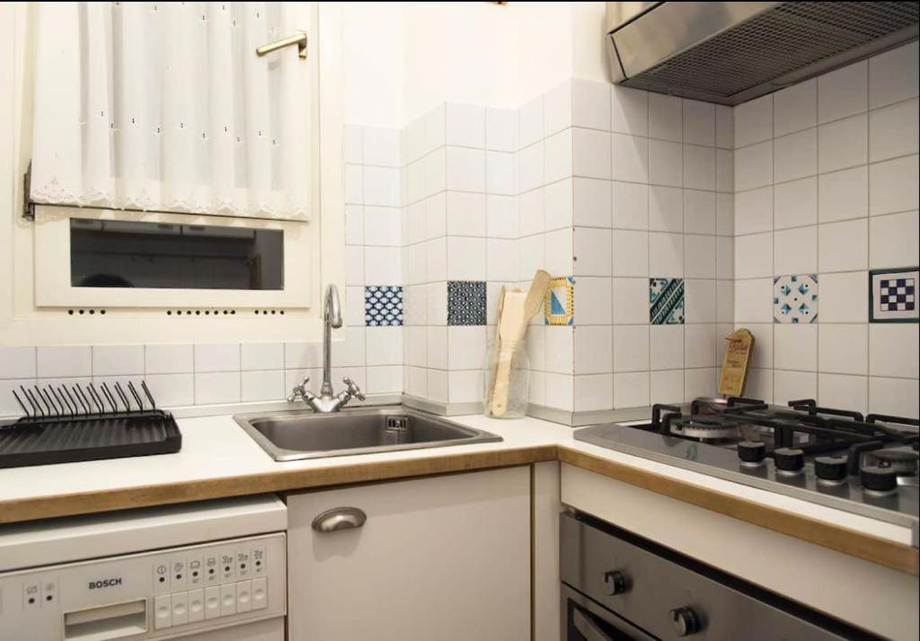 Joivy Classic Flat Near Basilica Di Sant'Ambrogio Lejlighed Milano Eksteriør billede